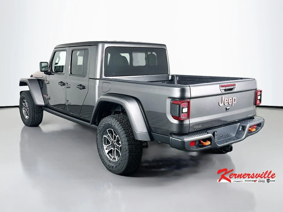 2026 Jeep JT Gladiator - Image 5 of 12