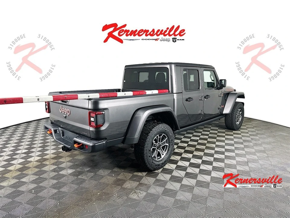 2026 Jeep JT Gladiator - Image 7 of 12