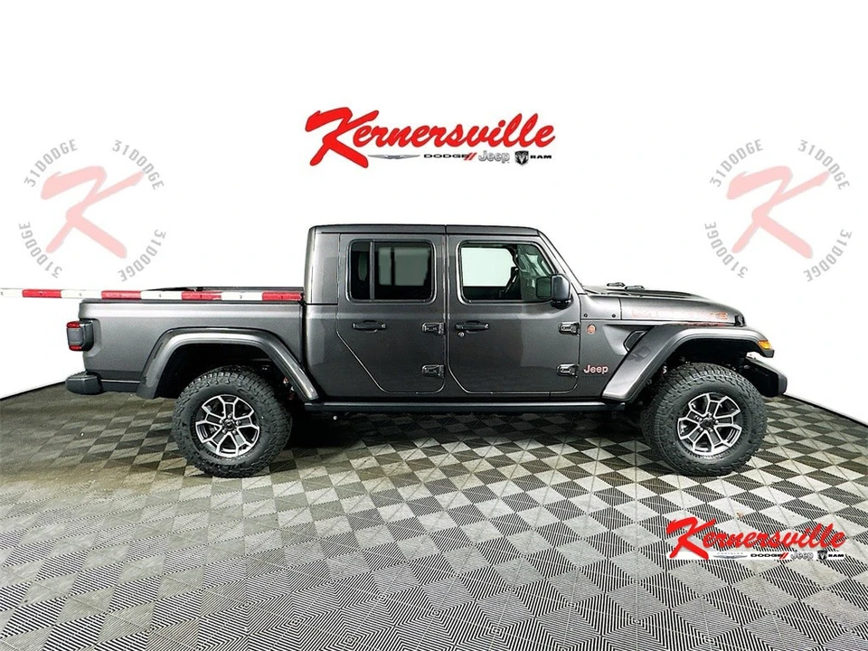 2026 Jeep JT Gladiator - Image 8 of 12