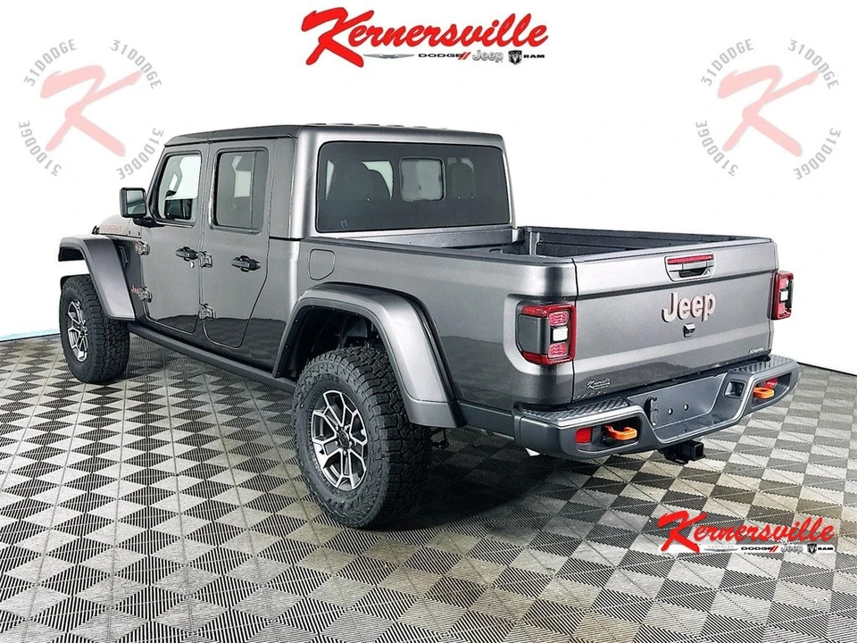 2026 Jeep JT Gladiator - Image 5 of 12