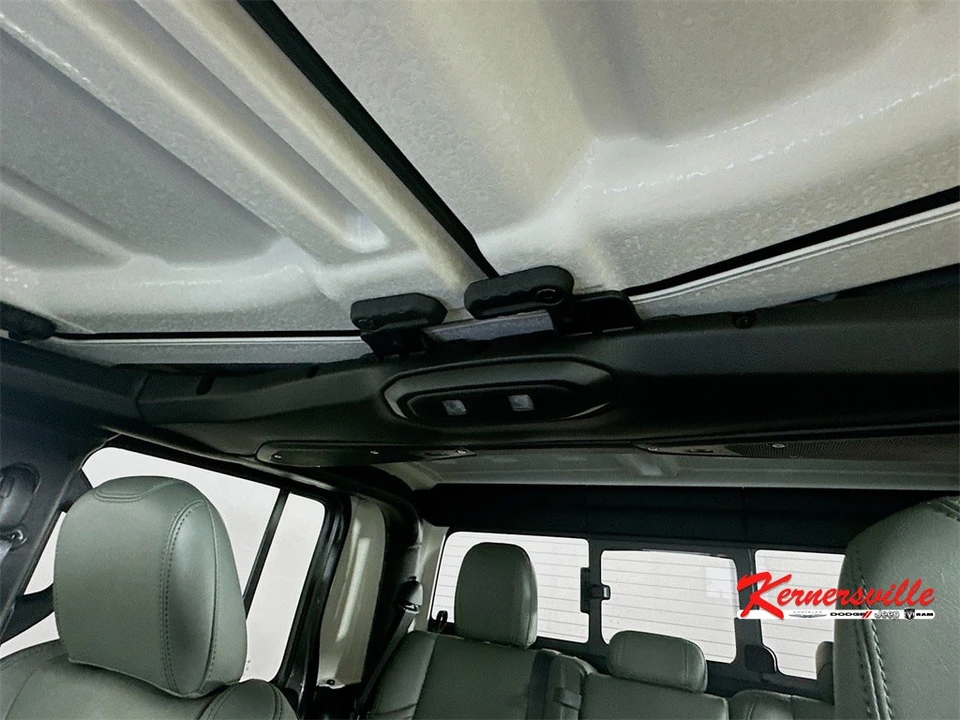 2026 Jeep JT Gladiator - Image 14 of 21