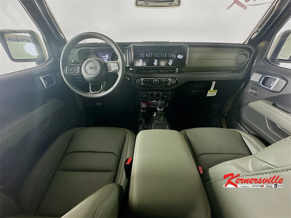 2026 Jeep JT Gladiator - Image 9 of 21