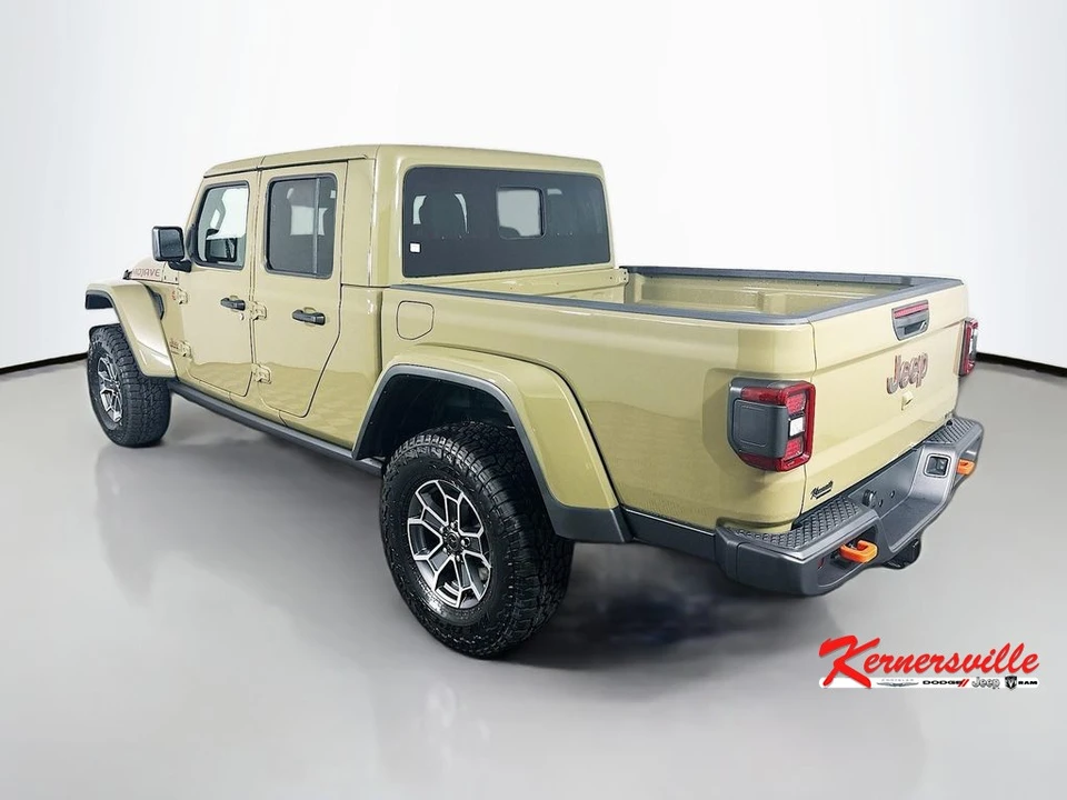 2026 Jeep JT Gladiator - Image 5 of 12