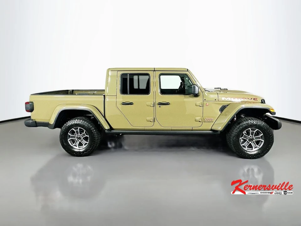 2026 Jeep JT Gladiator - Image 8 of 12