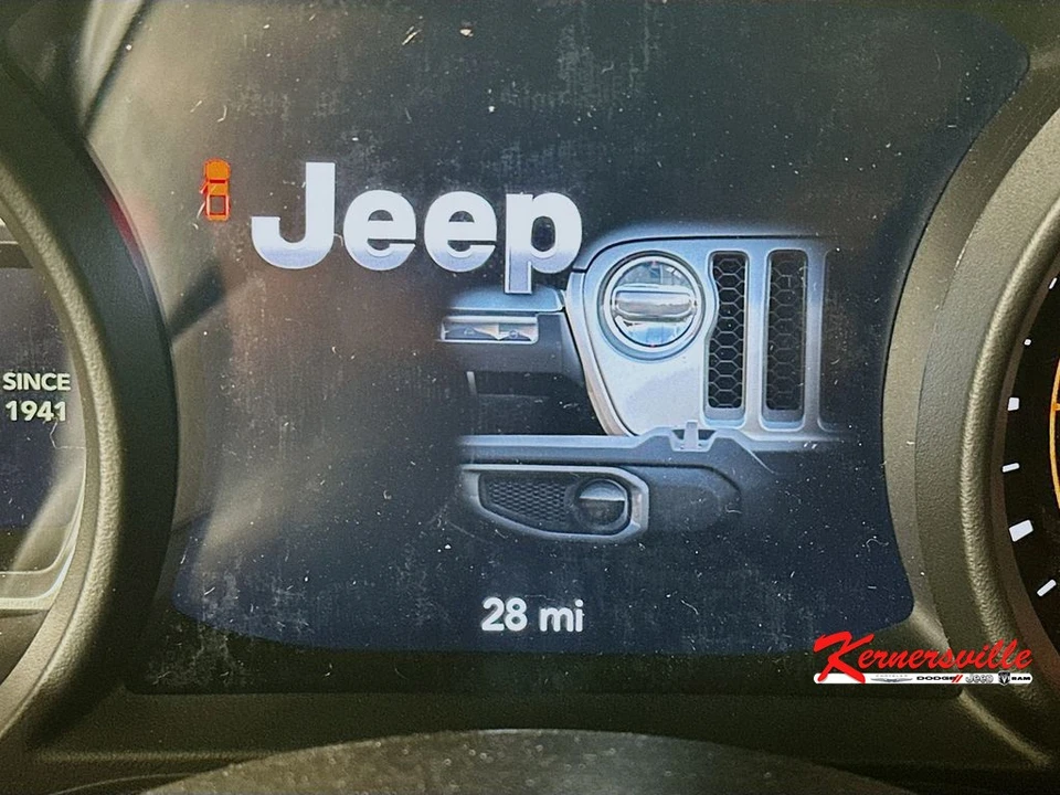 2026 Jeep JT Gladiator - Image 11 of 12