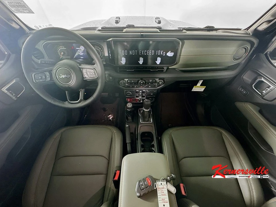 2026 Jeep JT Gladiator - Image 9 of 12