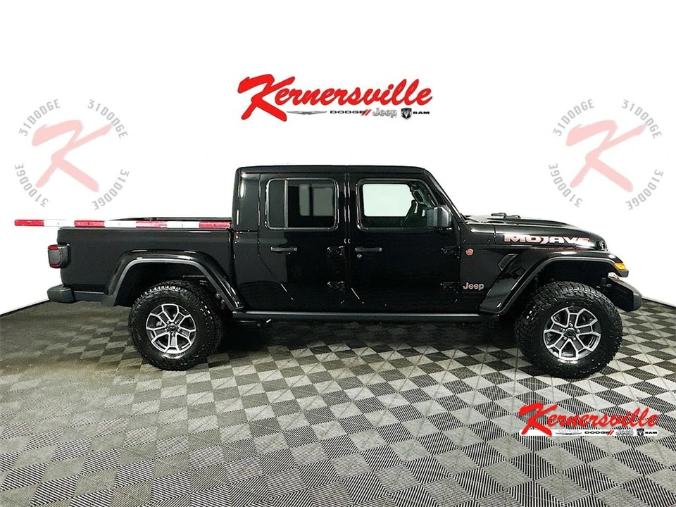 2026 Jeep JT Gladiator - Image 8 of 12