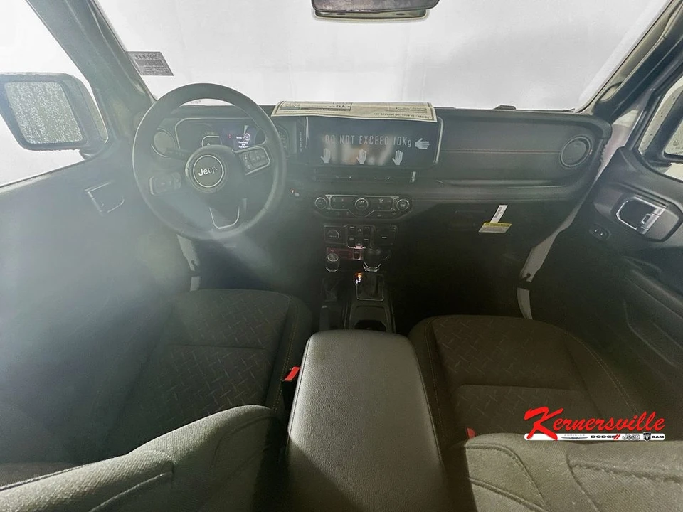 2026 Jeep JT Gladiator - Image 9 of 12