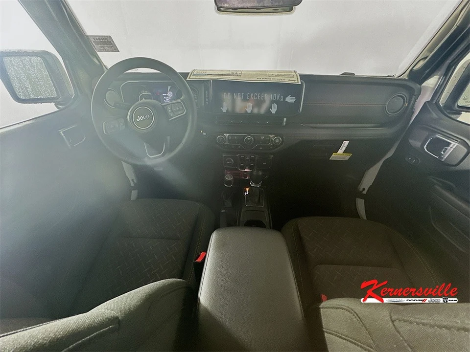 2026 Jeep JT Gladiator - Image 9 of 19