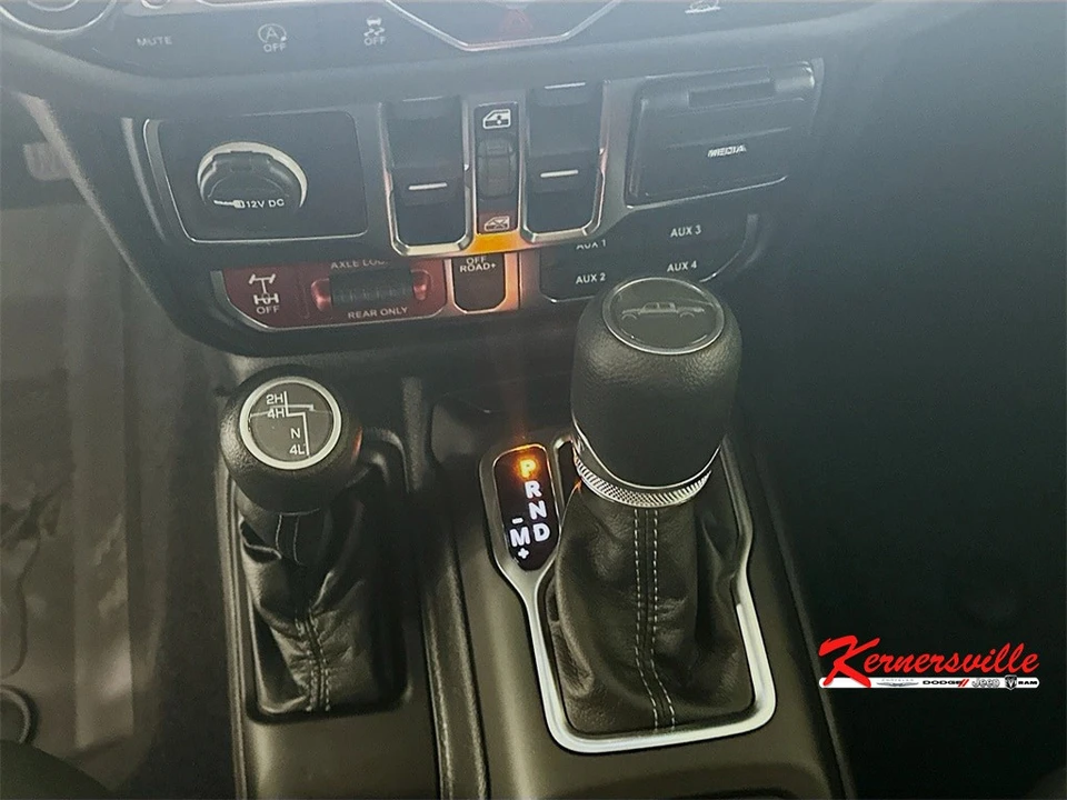 2026 Jeep JT Gladiator - Image 12 of 19