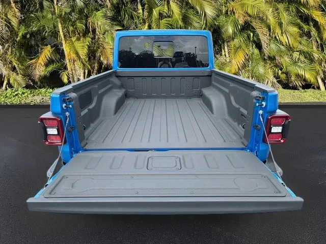 2026 Jeep JT Gladiator - Image 7 of 20
