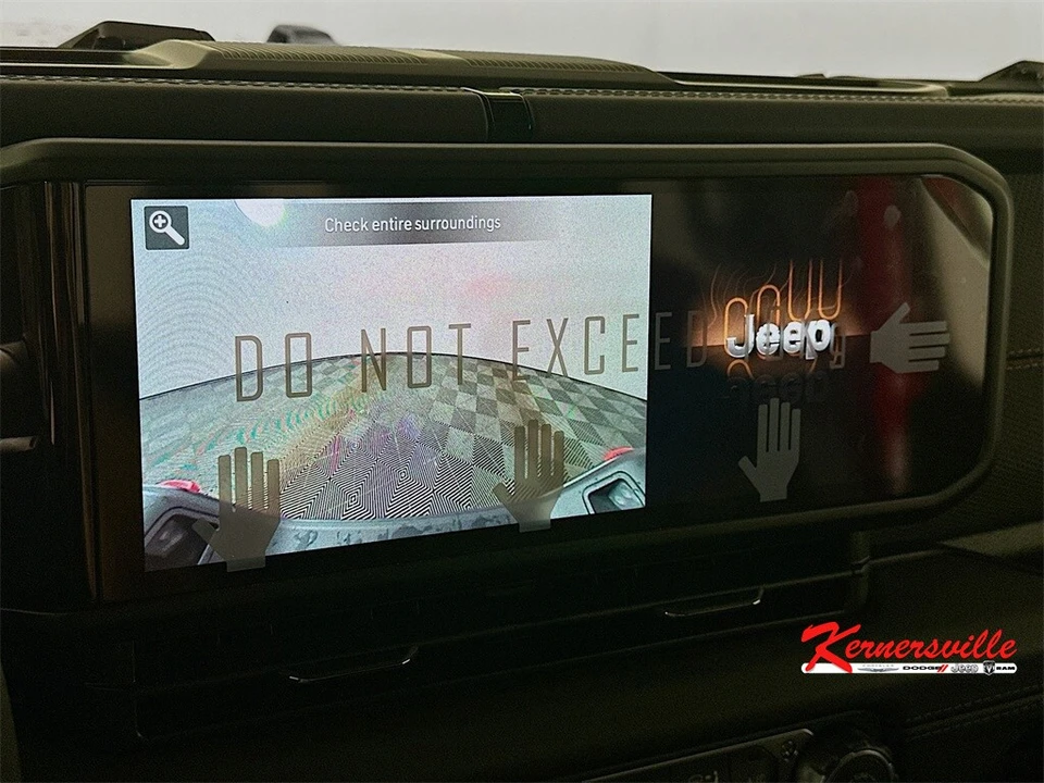 2026 Jeep JT Gladiator - Image 15 of 21