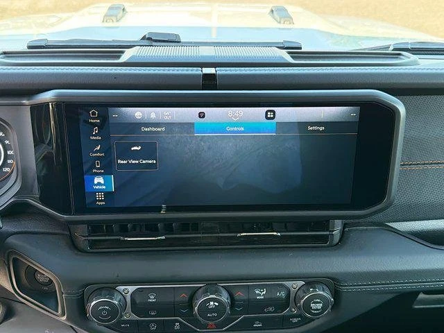 2026 Jeep JT Gladiator - Image 15 of 20