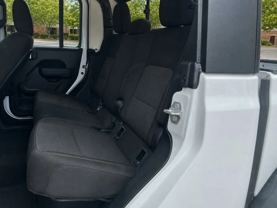 2026 Jeep JT Gladiator - Image 6 of 6