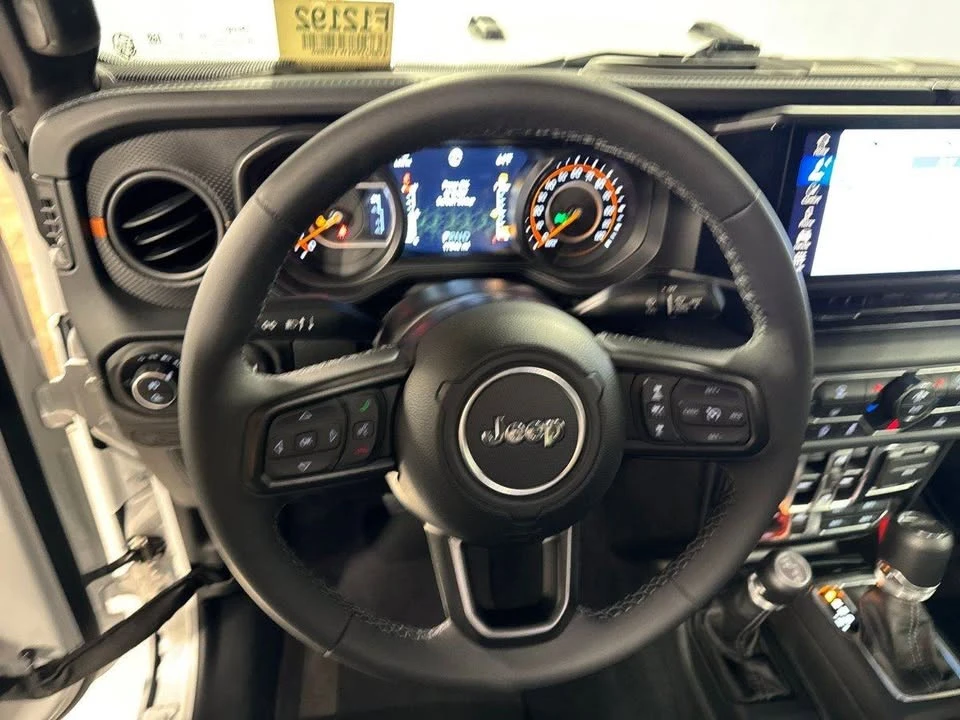2026 Jeep JT Gladiator - Image 17 of 19