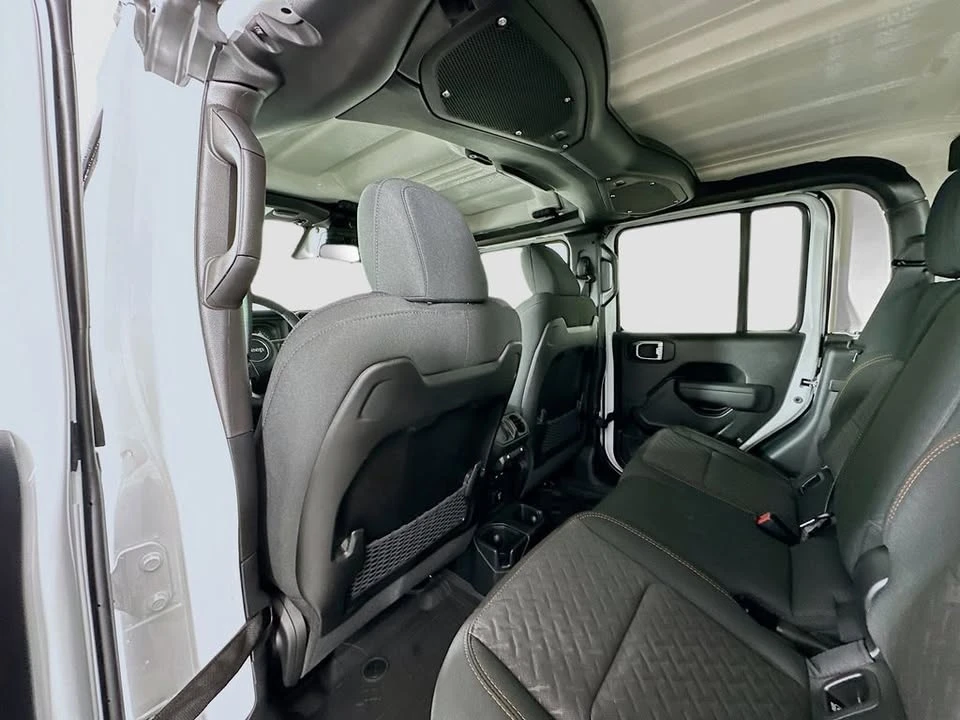 2026 Jeep JT Gladiator - Image 16 of 20