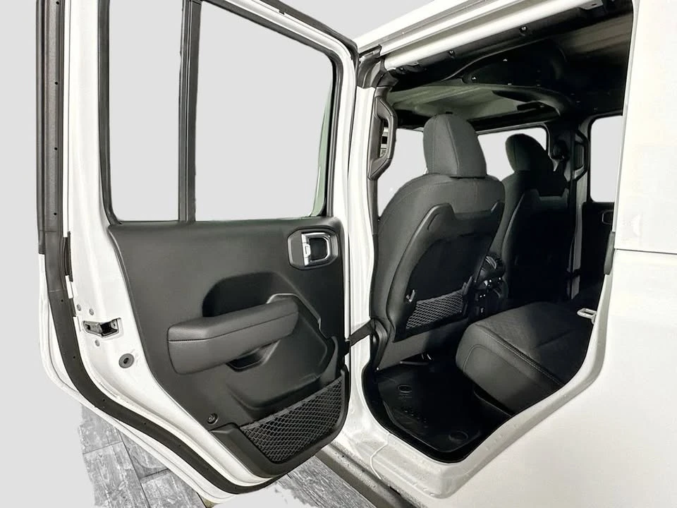 2026 Jeep JT Gladiator - Image 12 of 20