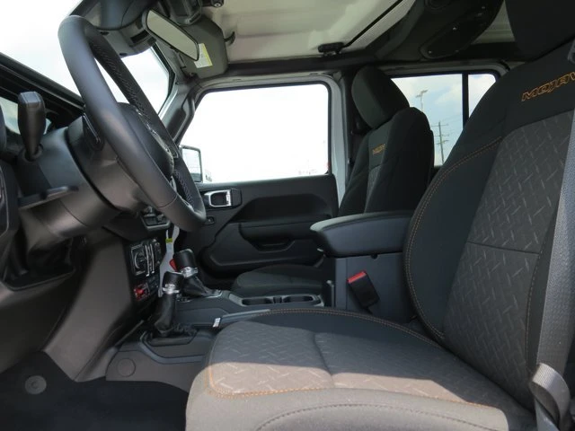 2026 Jeep JT Gladiator - Image 15 of 20