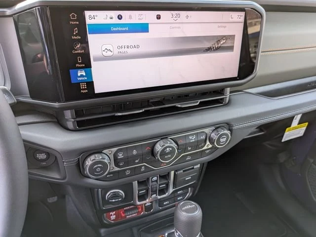 2026 Jeep JT Gladiator - Image 13 of 18