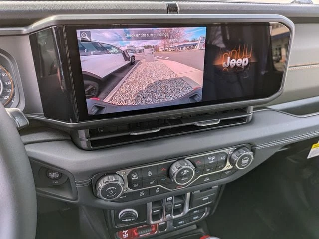 2026 Jeep JT Gladiator - Image 14 of 18
