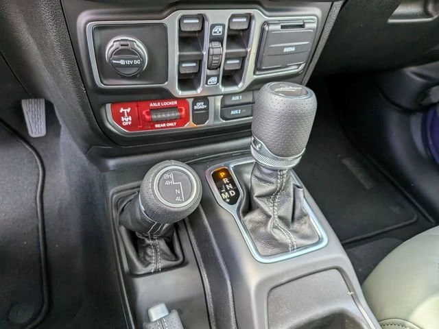 2026 Jeep JT Gladiator - Image 15 of 18