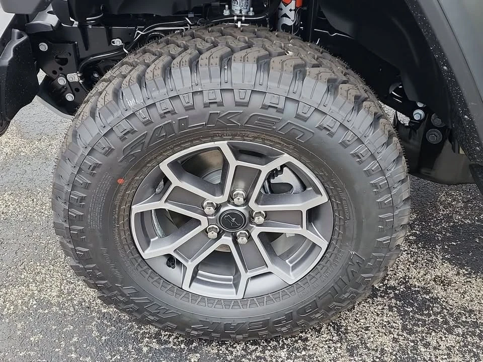 2026 Jeep JT Gladiator - Image 9 of 20
