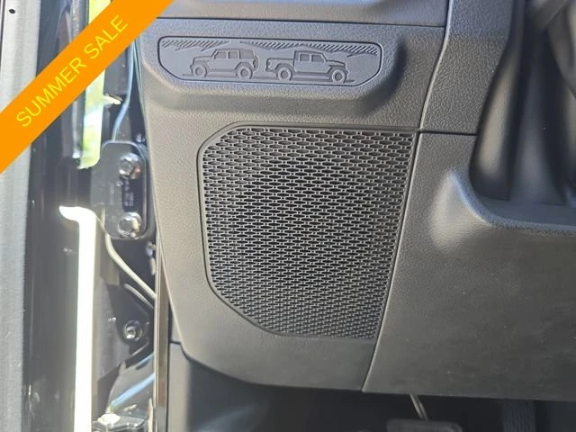 2026 Jeep JT Gladiator - Image 13 of 20