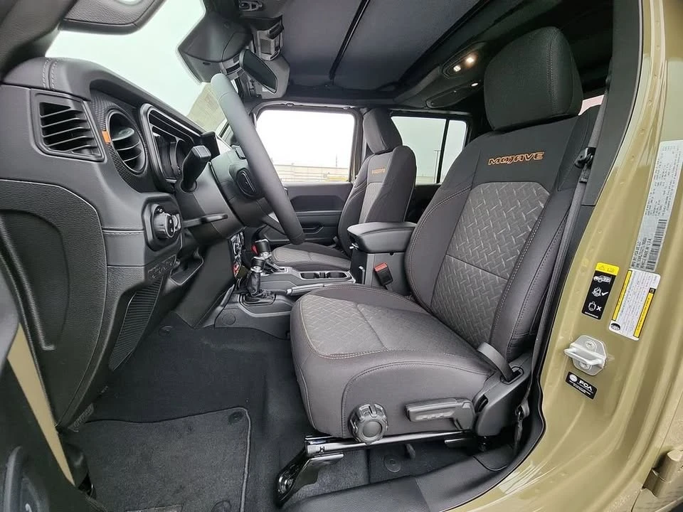 2026 Jeep JT Gladiator - Image 10 of 20