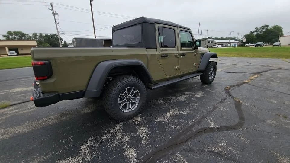 2026 Jeep JT Gladiator - Image 7 of 20