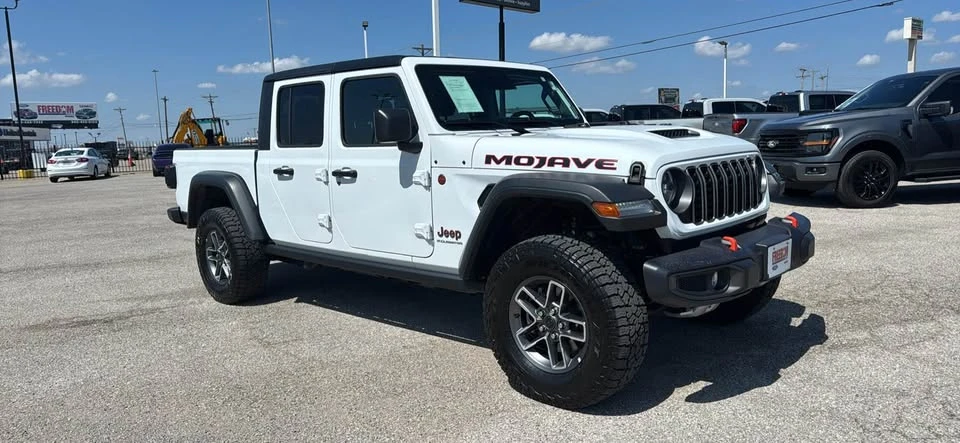 2026 Jeep JT Gladiator - Image 4 of 13