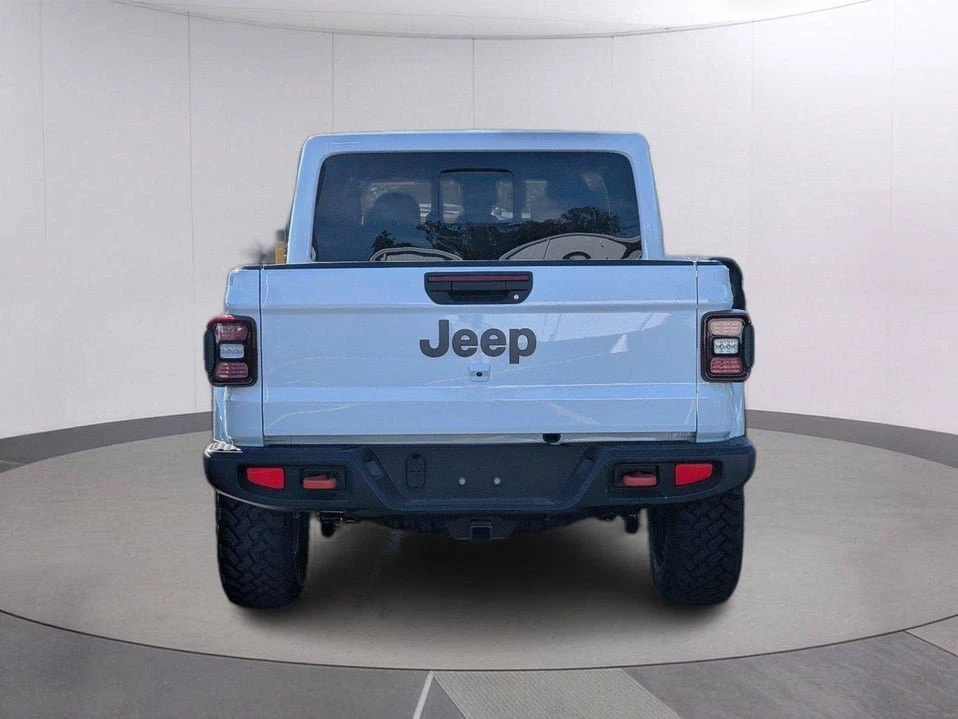 2026 Jeep JT Gladiator - Image 4 of 10