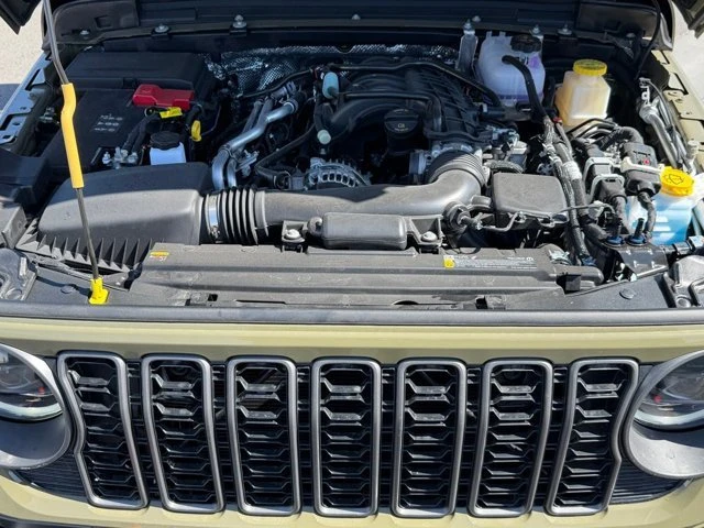 2026 Jeep JT Gladiator - Image 18 of 20