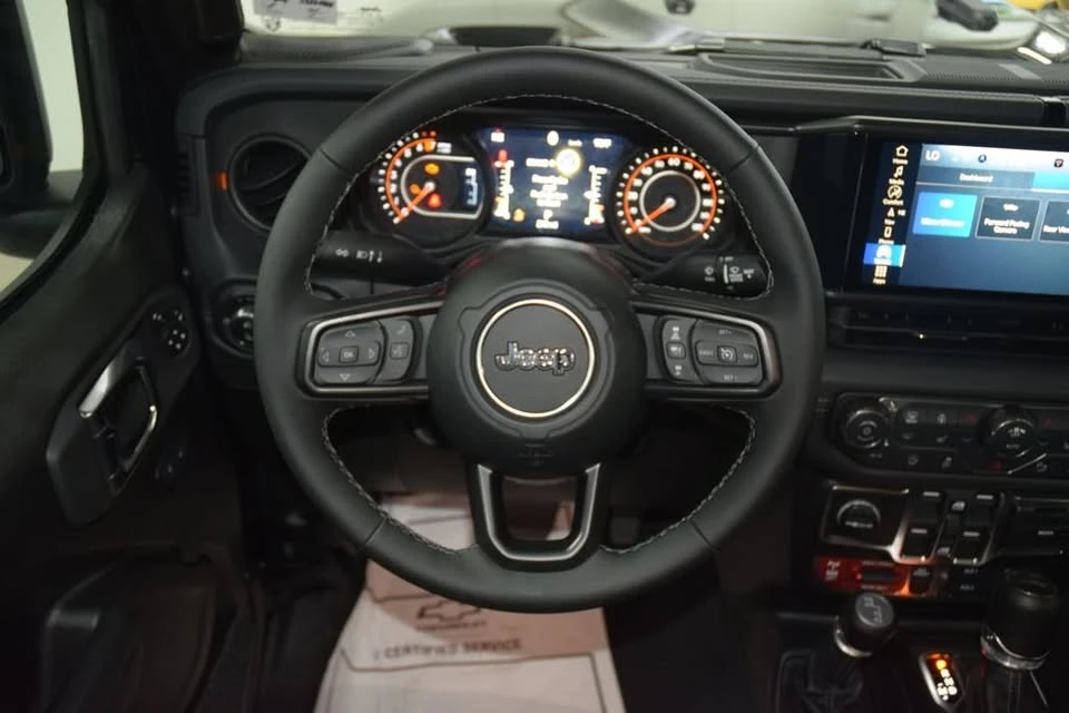 2026 Jeep JT Gladiator - Image 13 of 17