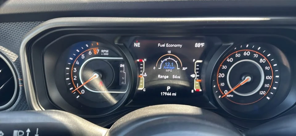 2026 Jeep JT Gladiator - Image 12 of 13
