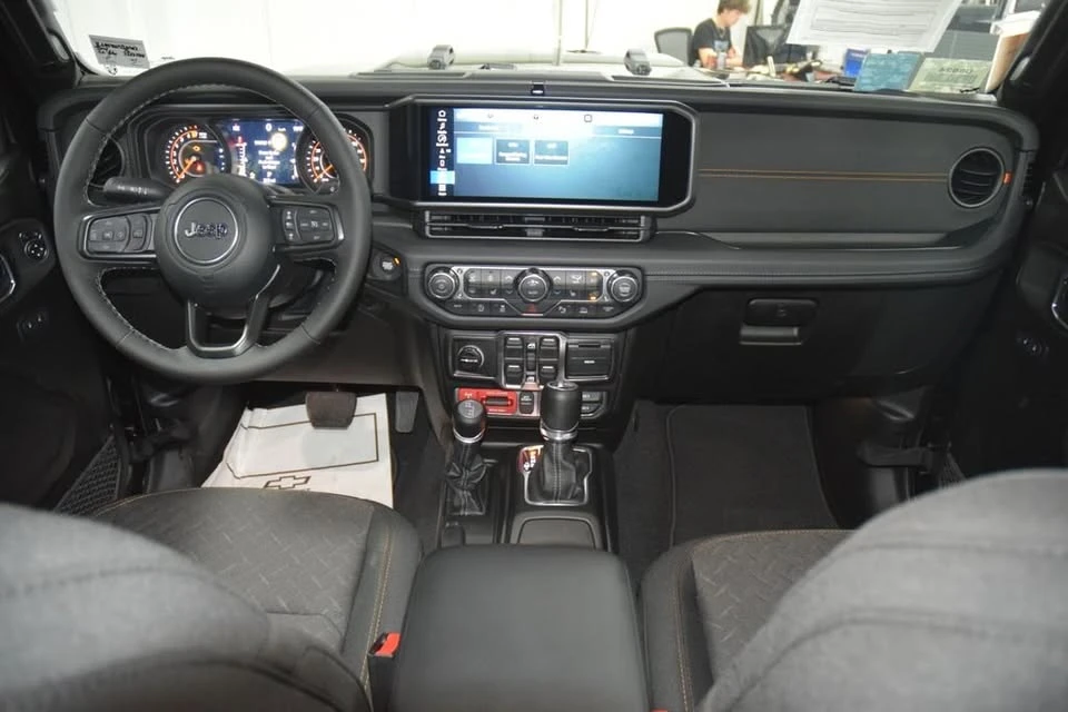 2026 Jeep JT Gladiator - Image 12 of 17