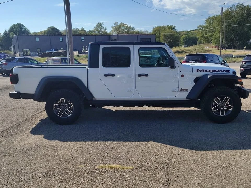 2026 Jeep JT Gladiator - Image 6 of 20