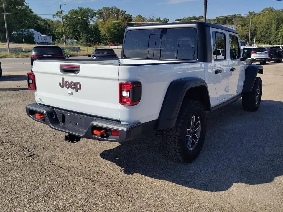 2026 Jeep JT Gladiator - Image 5 of 20
