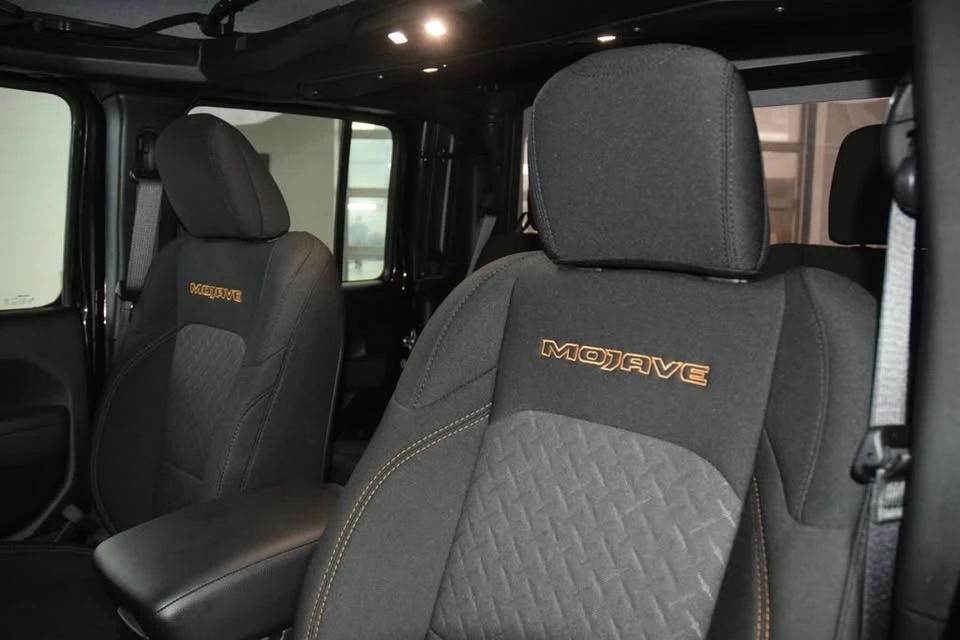 2026 Jeep JT Gladiator - Image 15 of 17