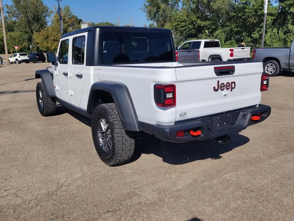 2026 Jeep JT Gladiator - Image 3 of 20