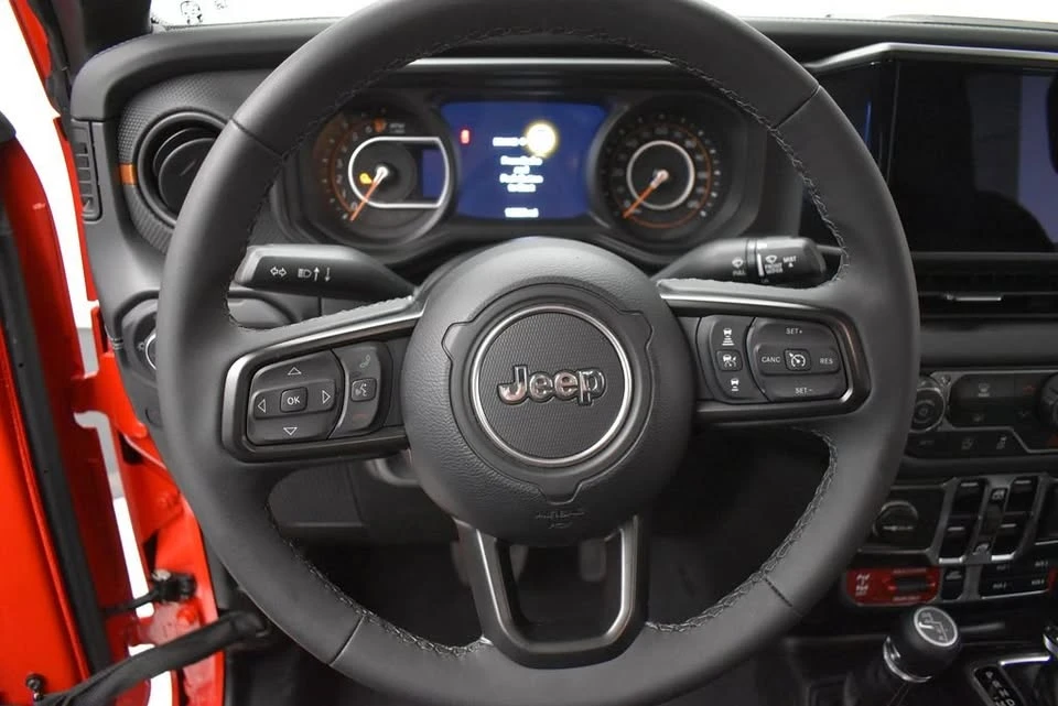 2026 Jeep JT Gladiator - Image 14 of 20