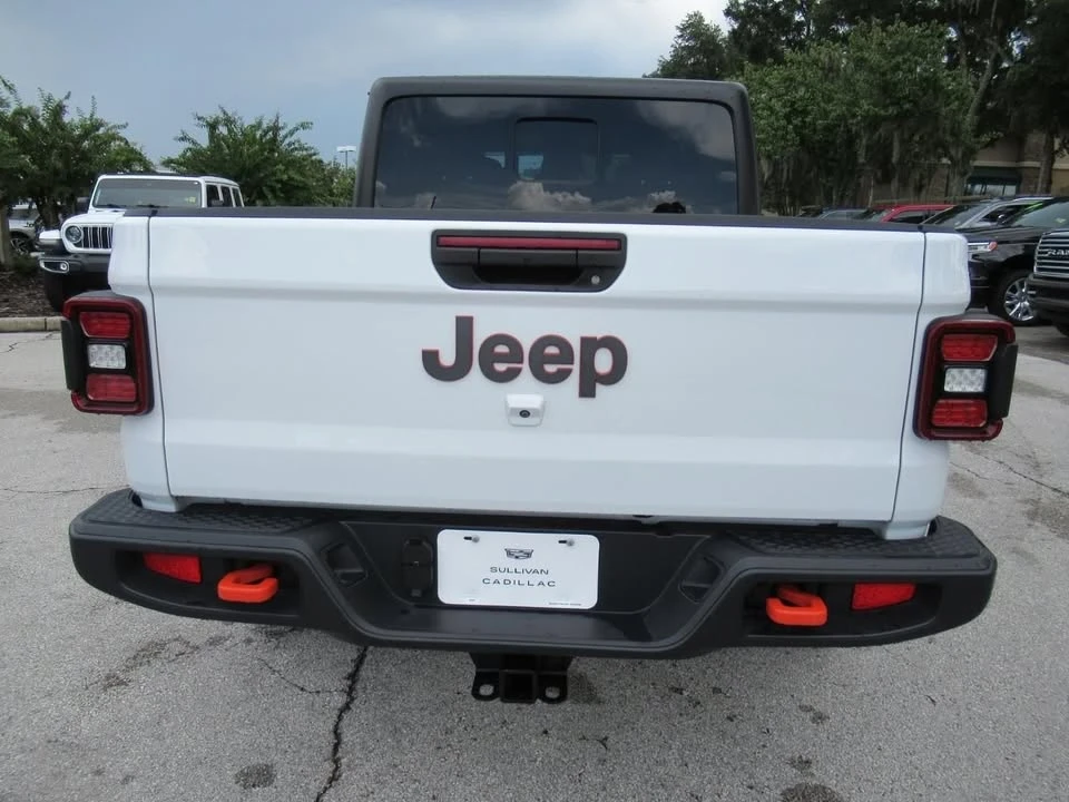 2026 Jeep JT Gladiator - Image 5 of 12