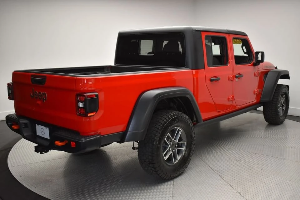 2026 Jeep JT Gladiator - Image 5 of 20