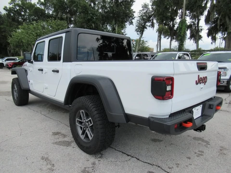 2026 Jeep JT Gladiator - Image 4 of 12