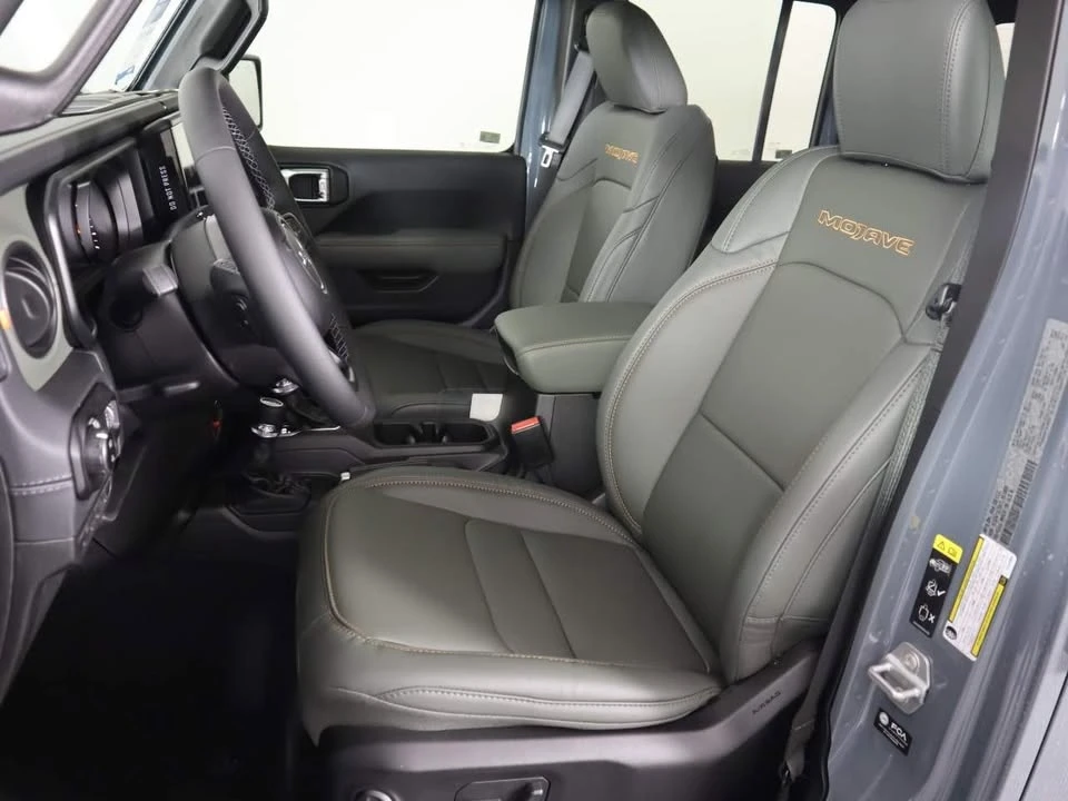 2026 Jeep JT Gladiator - Image 11 of 12