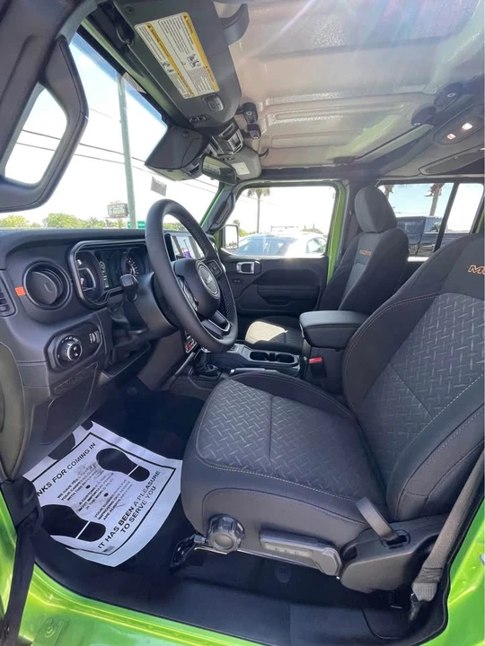 2026 Jeep JT Gladiator - Image 9 of 13
