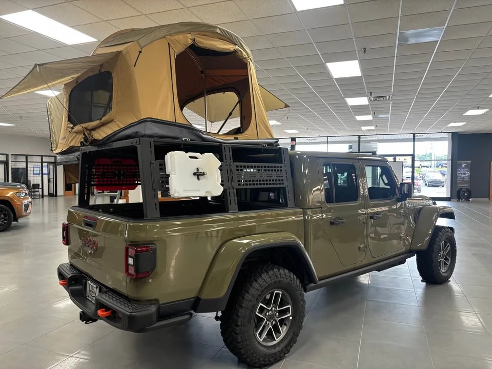 2026 Jeep JT Gladiator - Image 4 of 9