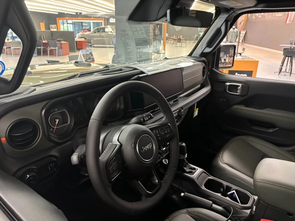 2026 Jeep JT Gladiator - Image 8 of 9