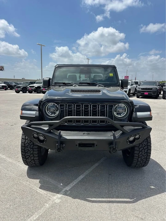 2026 Jeep JT Gladiator - Image 3 of 12
