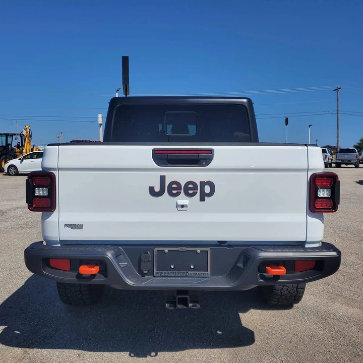 2026 Jeep JT Gladiator - Image 5 of 13