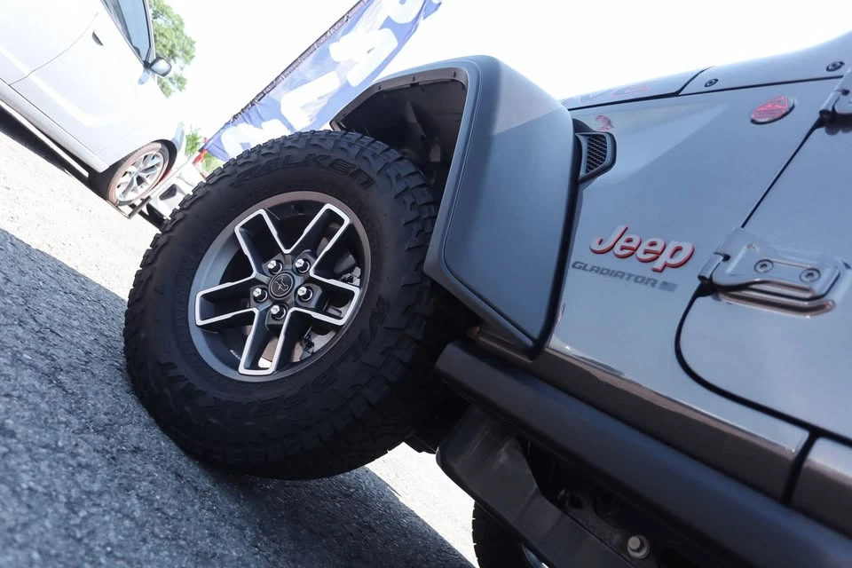 2026 Jeep JT Gladiator - Image 6 of 19
